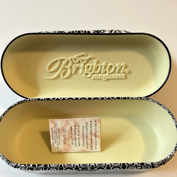 Brighton Sunglasses Case Tin metal set of 2 case Black & White 6,5” - Picture 6 of 9